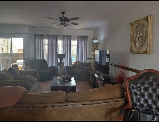 3 BEDROOM TOWNHOUSE FOR SALE IN WONDERBOOM